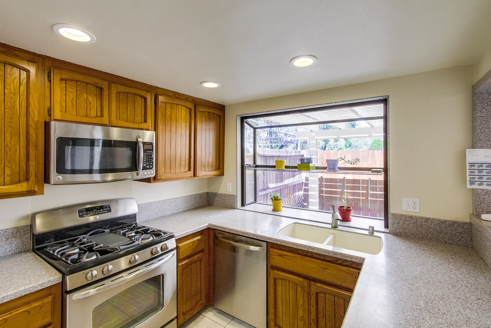 Virtual tour photo 11 of 32 for 13485 Grain Ln