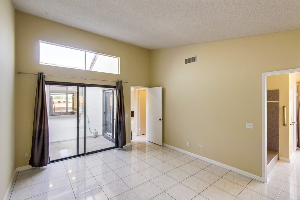 Virtual tour photo 14 of 32 for 13485 Grain Ln