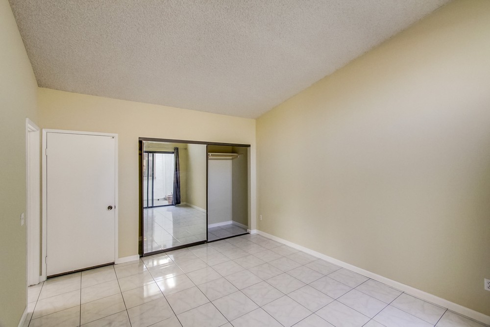Virtual tour photo 15 of 32 for 13485 Grain Ln