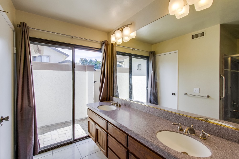 Virtual tour photo 17 of 32 for 13485 Grain Ln