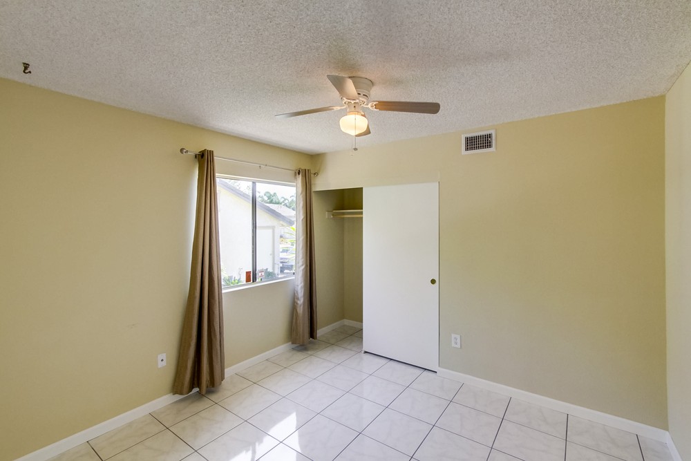Virtual tour photo 22 of 32 for 13485 Grain Ln