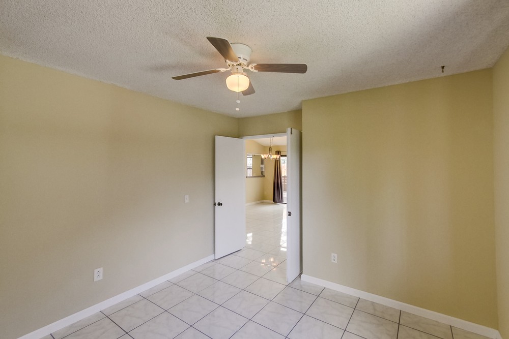 Virtual tour photo 24 of 32 for 13485 Grain Ln