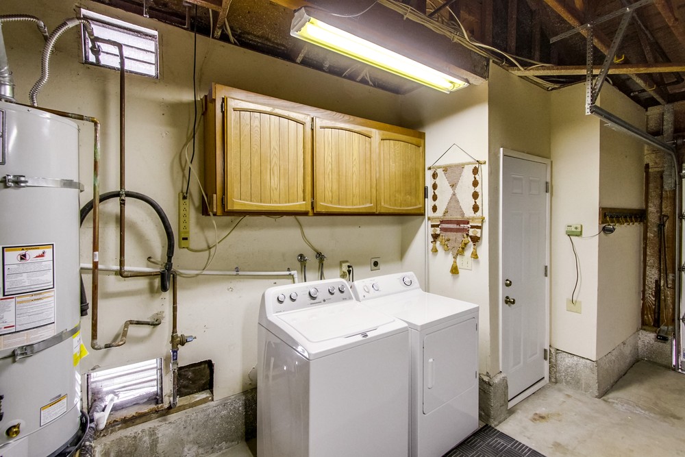 Virtual tour photo 26 of 32 for 13485 Grain Ln