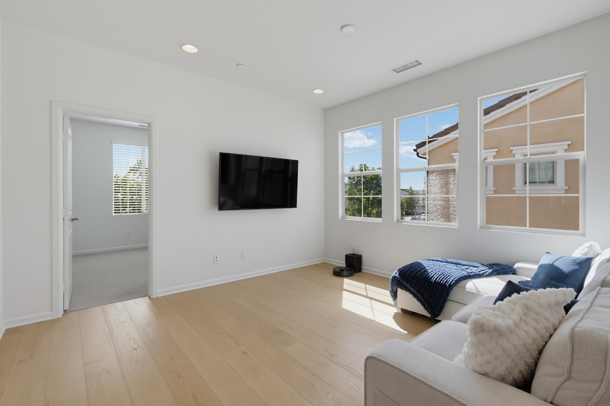 Virtual tour photo 39 of 64 for 13486 Peach Tree Way