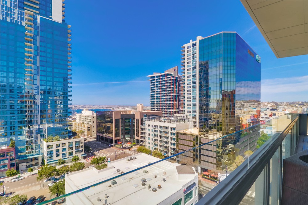 Virtual tour photo 11 of 53 for 1350 Columbia St UNIT 900