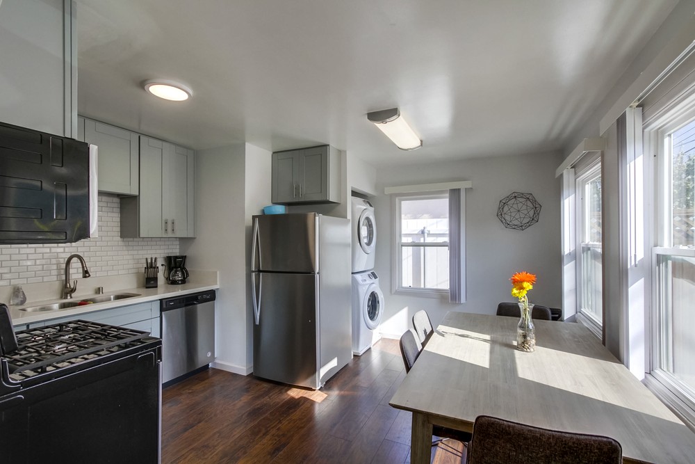 Virtual tour photo 12 of 33 for 1350 Knoxville St
