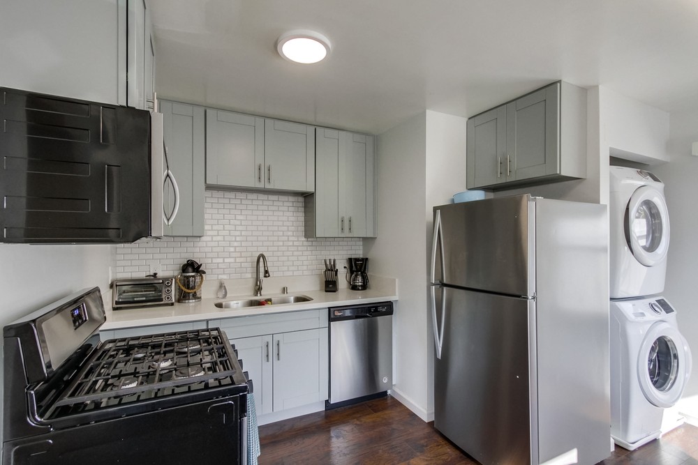 Virtual tour photo 16 of 33 for 1350 Knoxville St