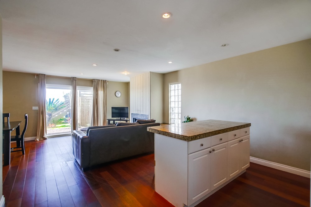Virtual tour photo 3 of 137 for 1352 Sunset Cliffs Blvd