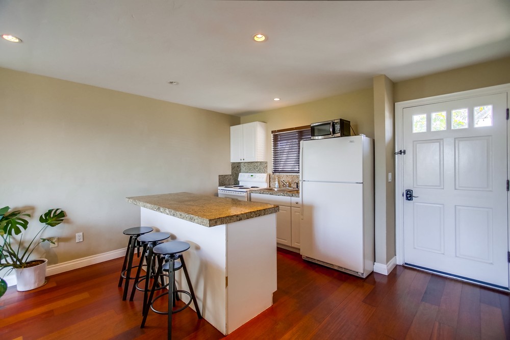 Virtual tour photo 5 of 137 for 1352 Sunset Cliffs Blvd