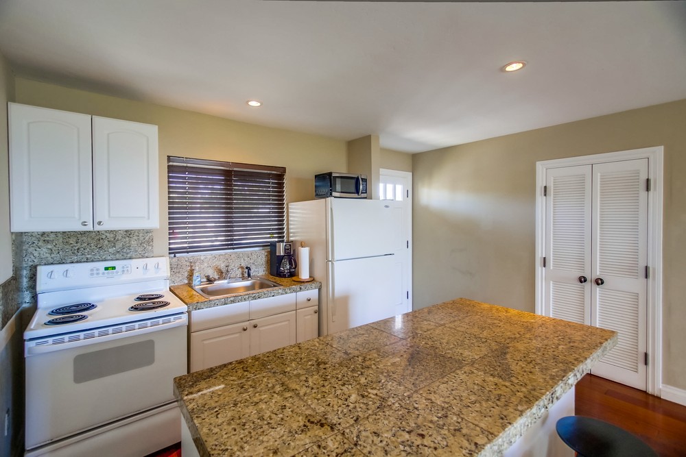 Virtual tour photo 7 of 137 for 1352 Sunset Cliffs Blvd