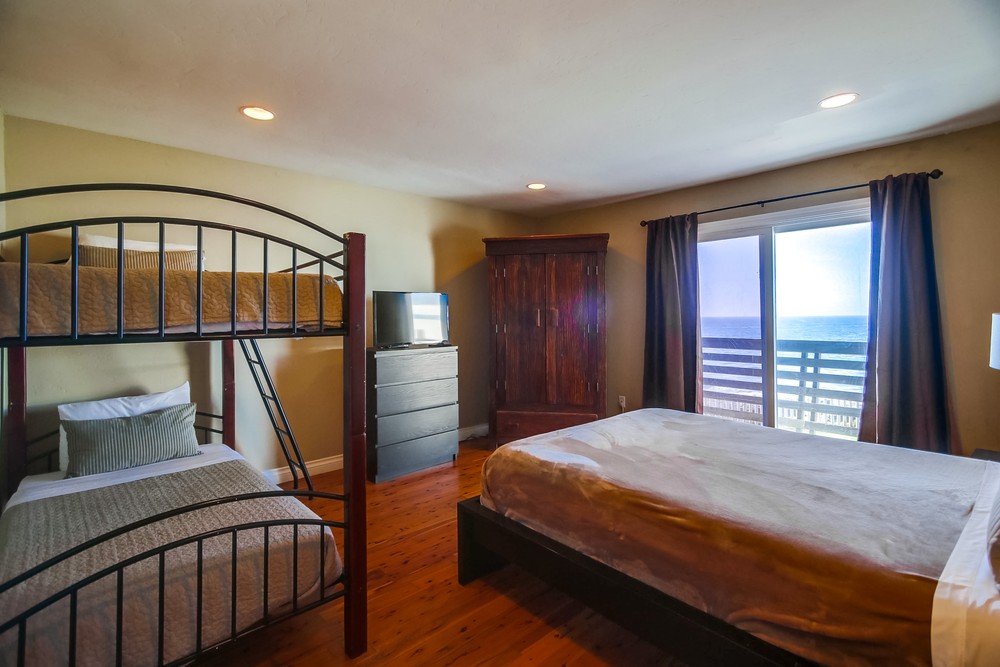 Virtual tour photo 51 of 137 for 1352 Sunset Cliffs Blvd
