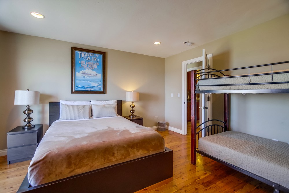Virtual tour photo 53 of 137 for 1352 Sunset Cliffs Blvd