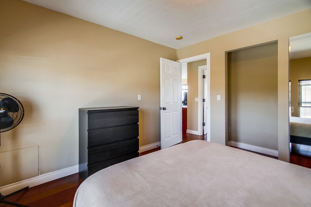 Virtual tour photo 119 of 137 for 1352 Sunset Cliffs Blvd