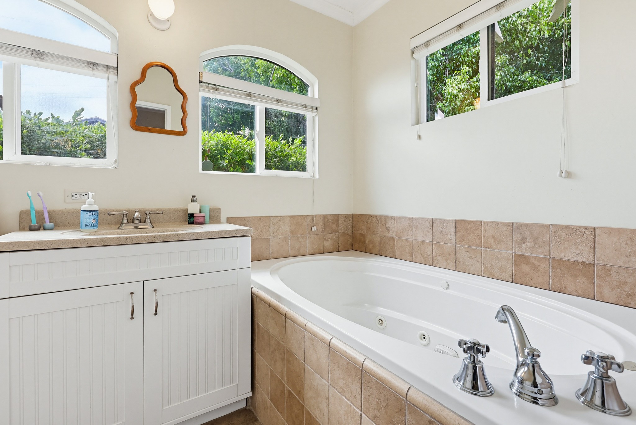 Virtual tour photo 42 of 73 for 1353 Edgemont St
