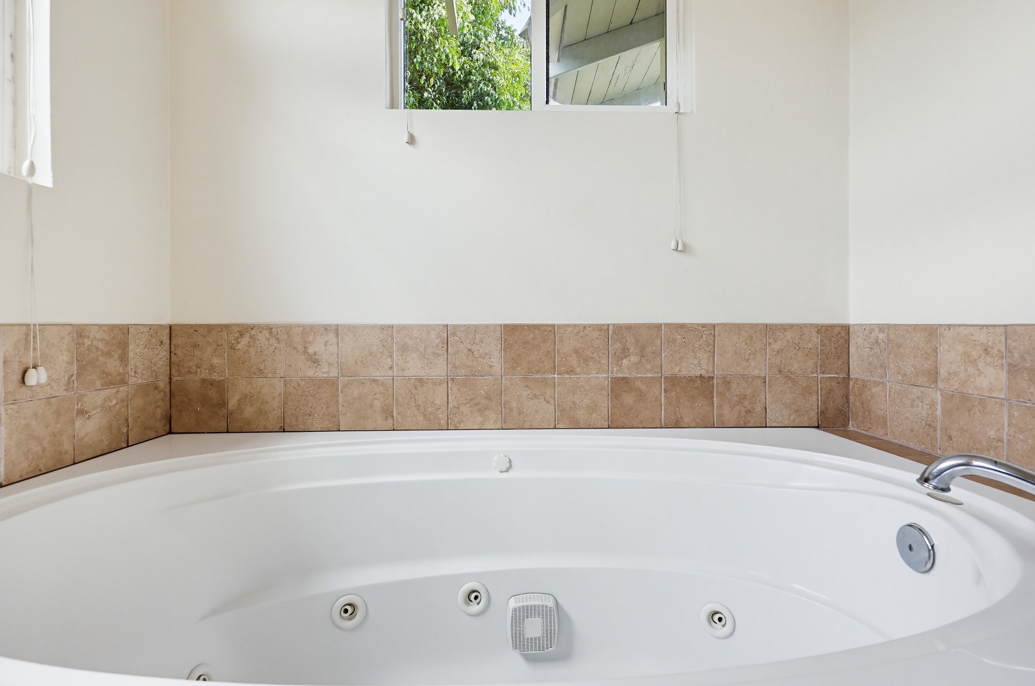 Virtual tour photo 43 of 73 for 1353 Edgemont St