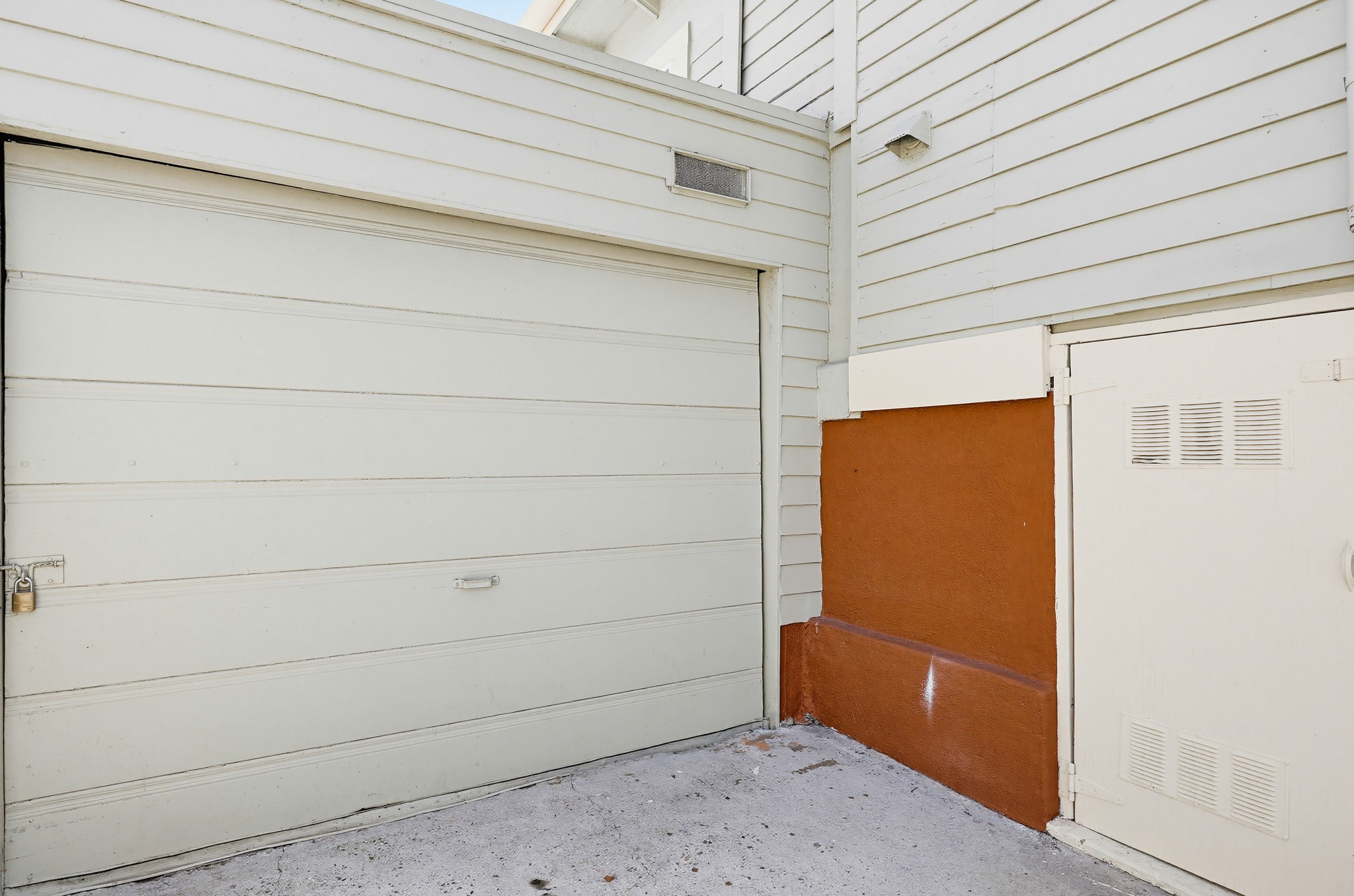 Virtual tour photo 64 of 73 for 1353 Edgemont St