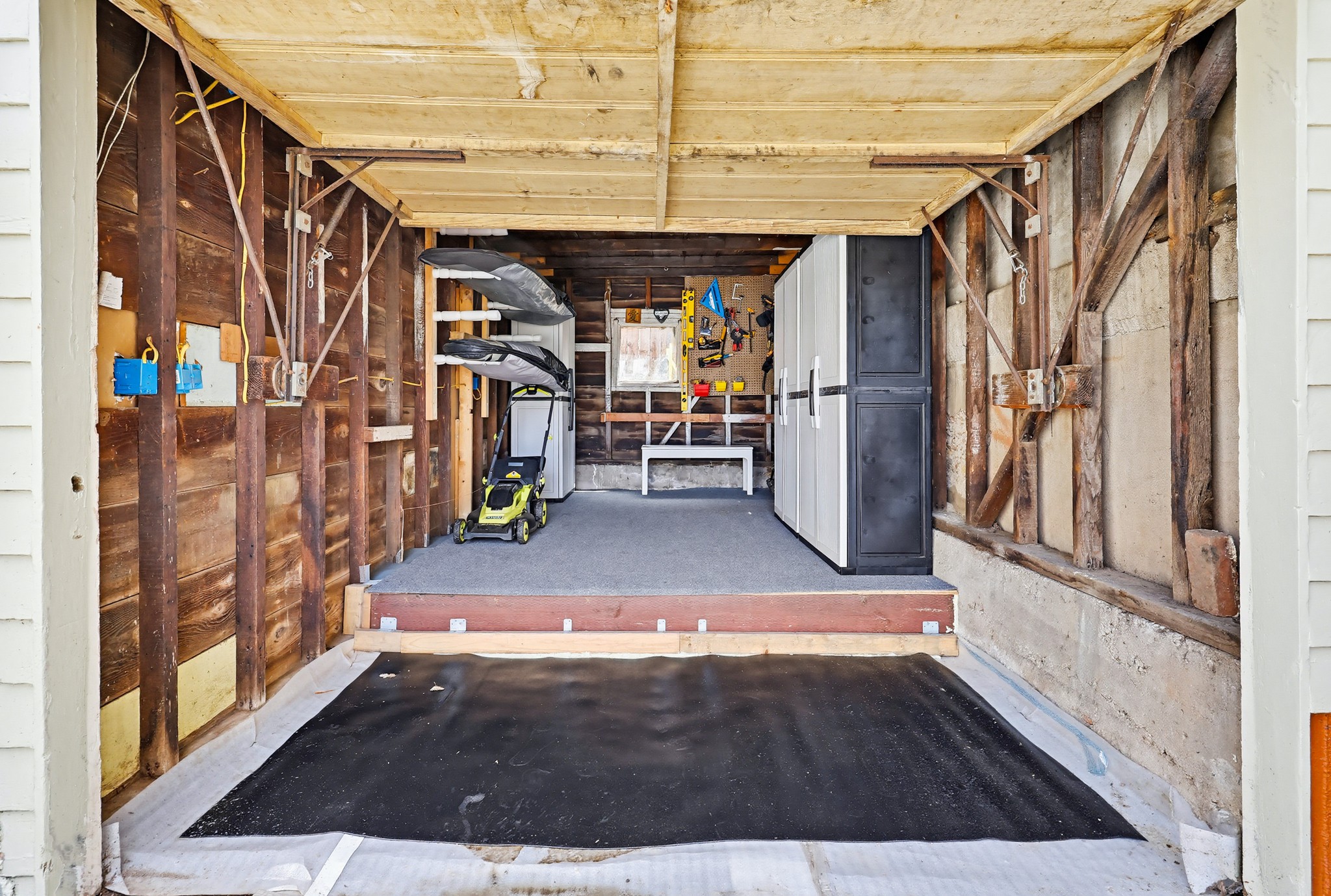 Virtual tour photo 65 of 73 for 1353 Edgemont St