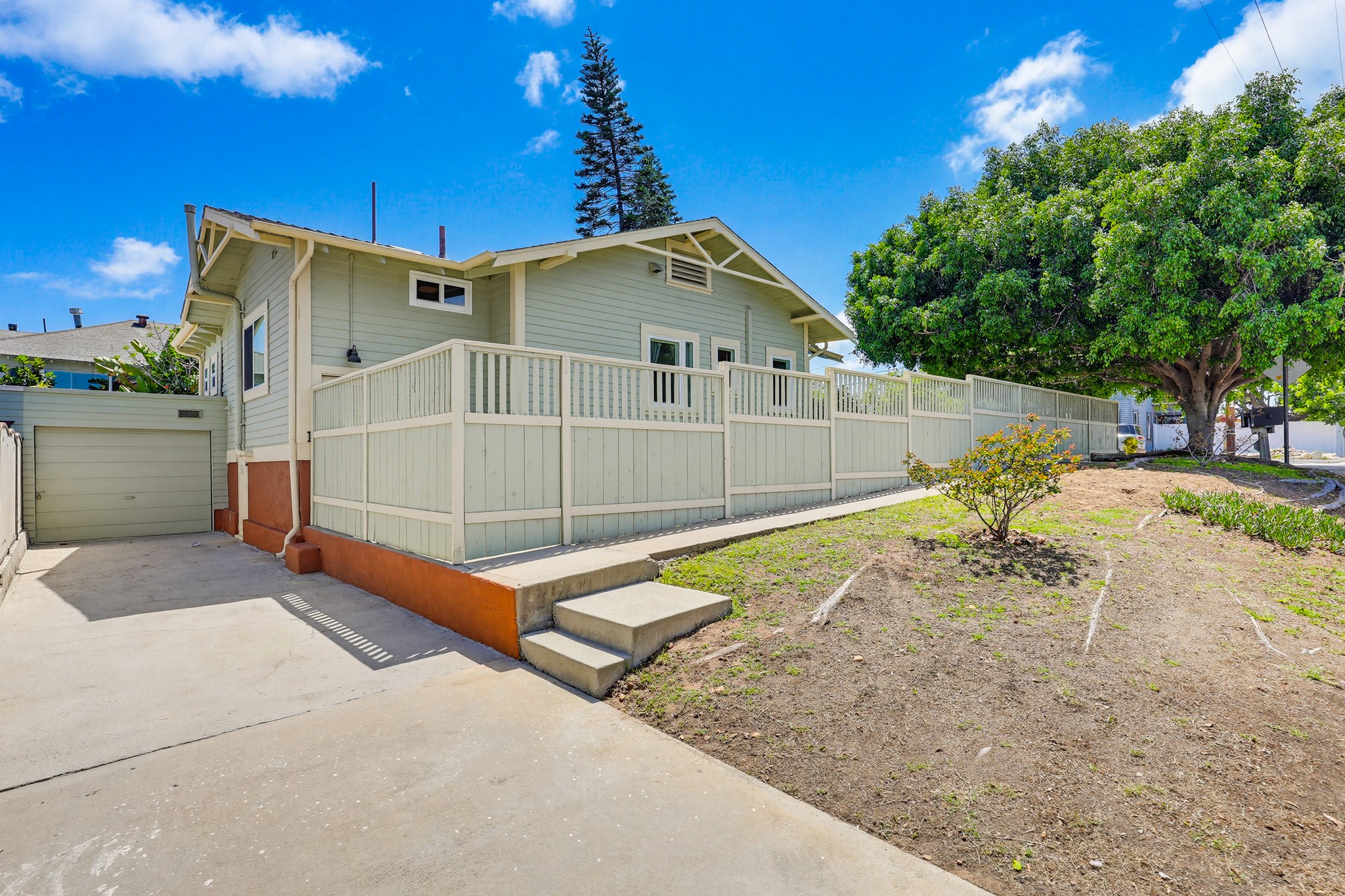 Virtual tour photo 68 of 73 for 1353 Edgemont St