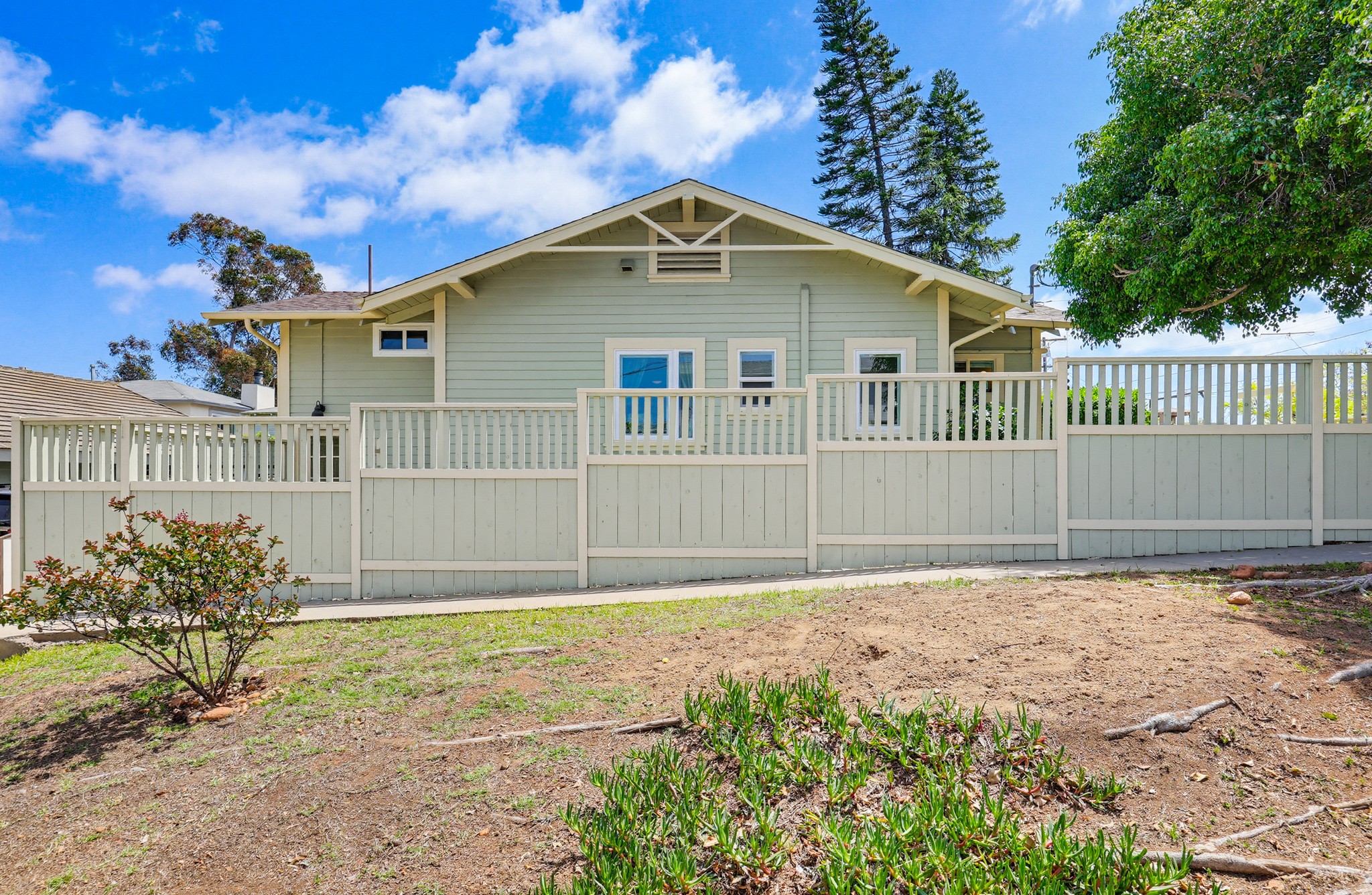 Virtual tour photo 70 of 73 for 1353 Edgemont St