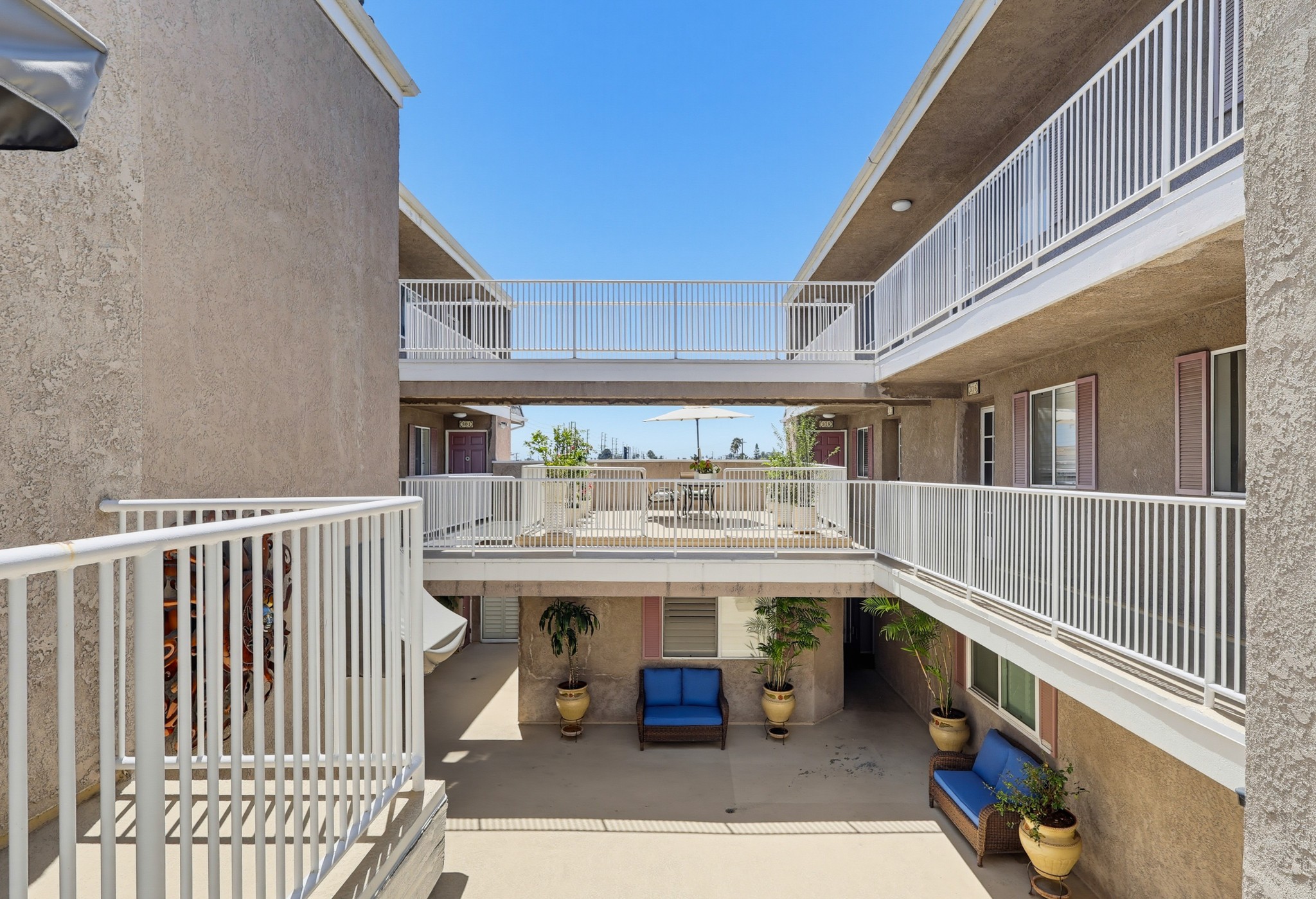 Virtual tour photo 13 of 63 for 1355 Loma Ave Apt 311