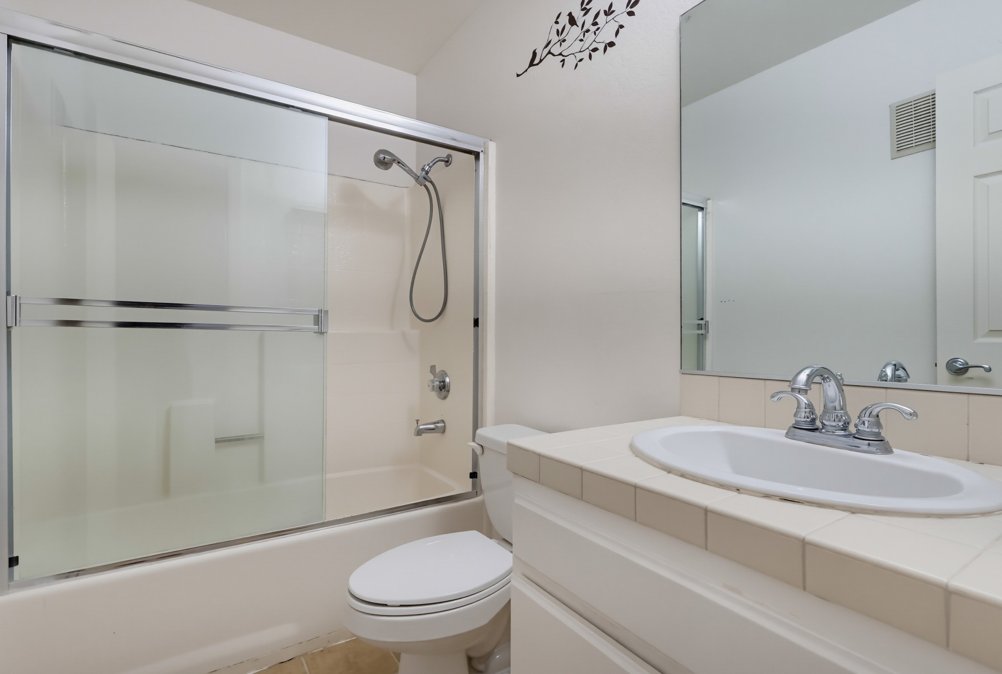 Virtual tour photo 41 of 63 for 1355 Loma Ave Apt 311