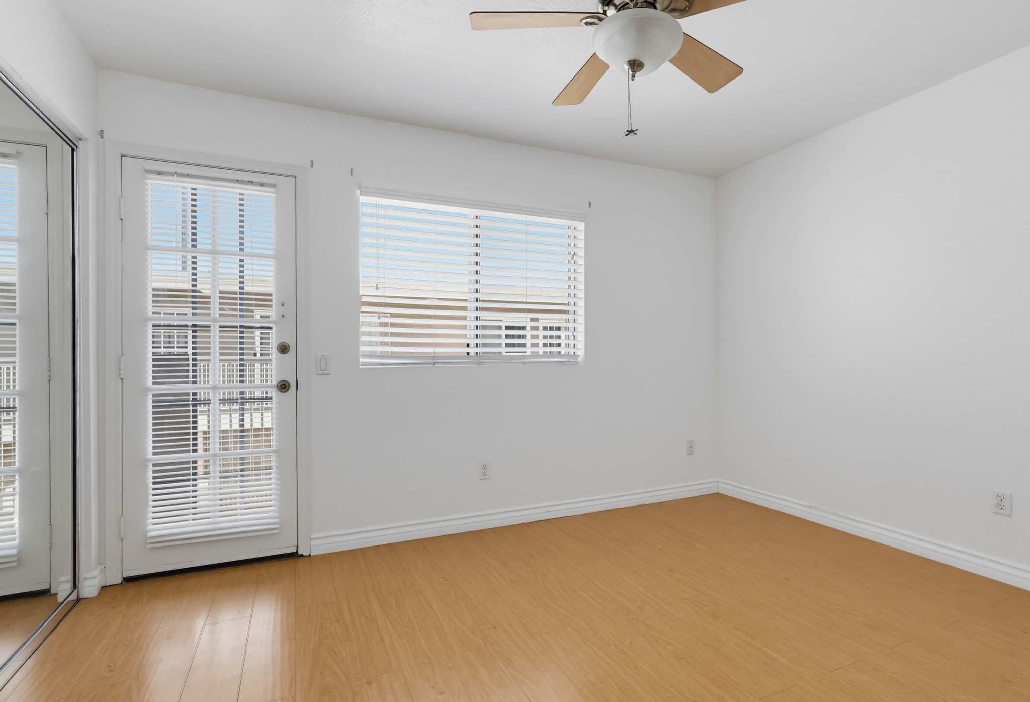 Virtual tour photo 42 of 63 for 1355 Loma Ave Apt 311