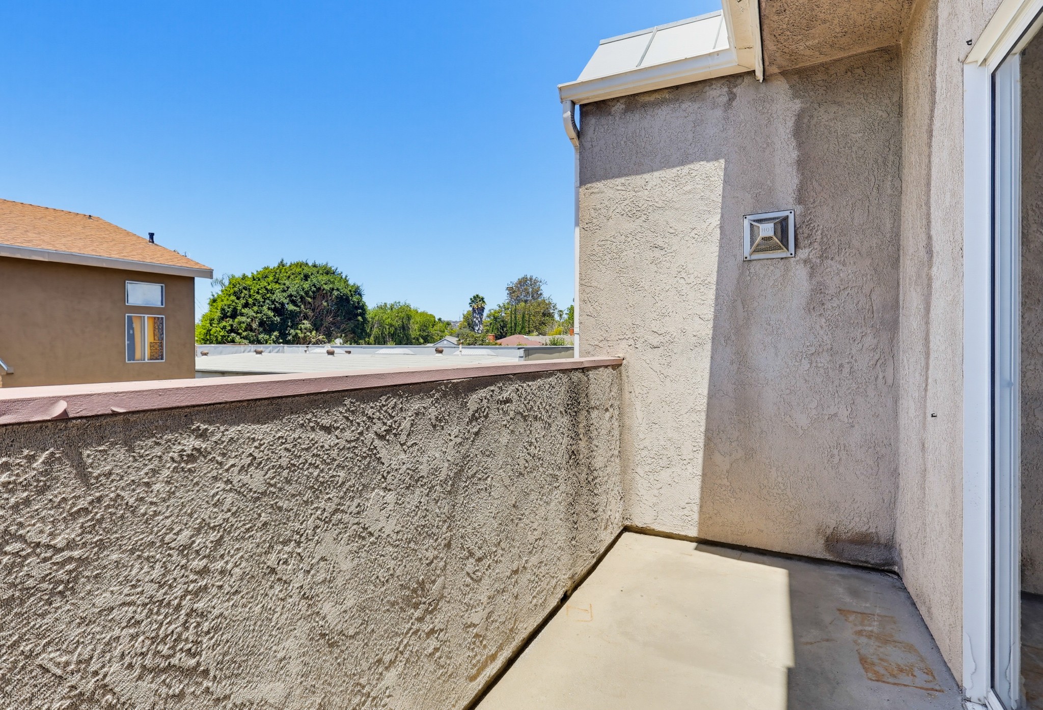 Virtual tour photo 54 of 63 for 1355 Loma Ave Apt 311