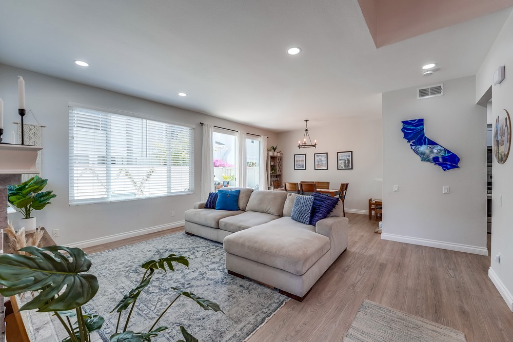 Virtual tour photo 7 of 46 for 13553 Tiverton Rd