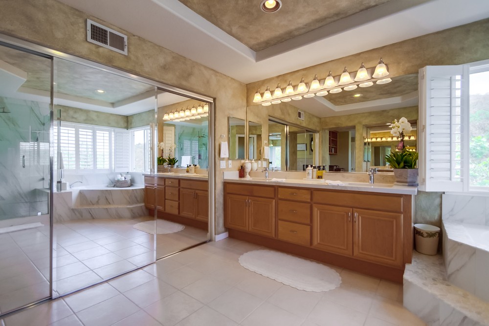 Virtual tour photo 50 of 88 for 13562 Grosse Point