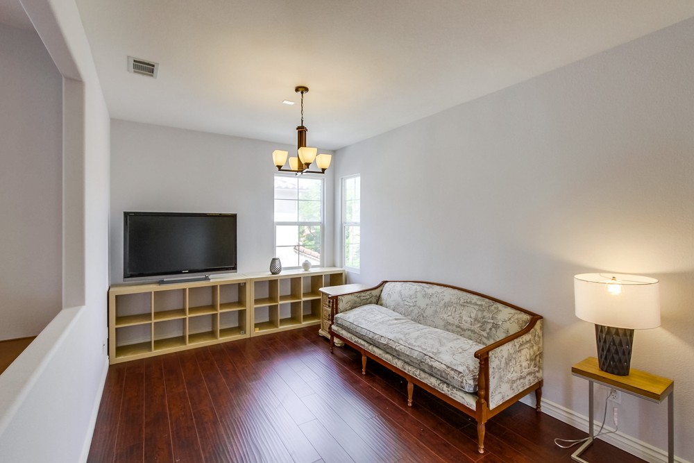 Virtual tour photo 16 of 20 for 13566 Foxglove