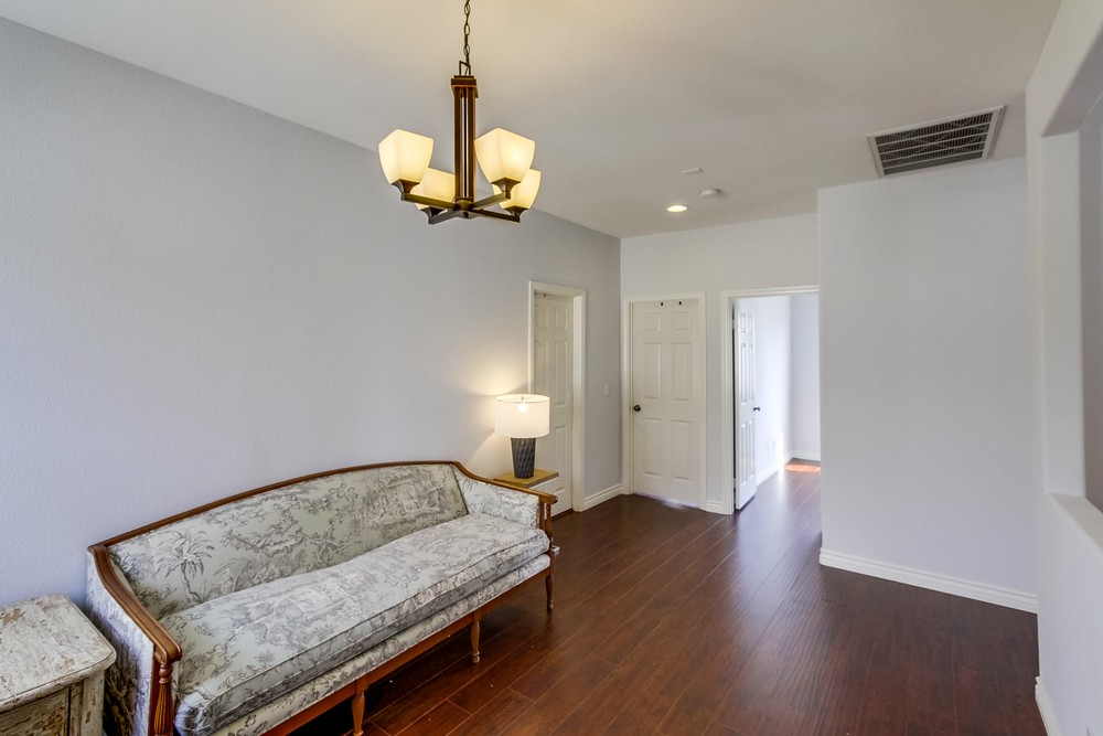Virtual tour photo 18 of 20 for 13566 Foxglove