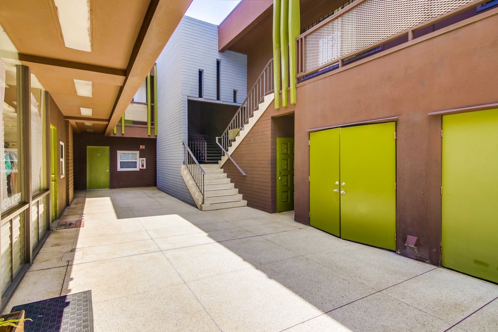 Virtual tour photo 4 of 57 for 1357 Rosecrans St
