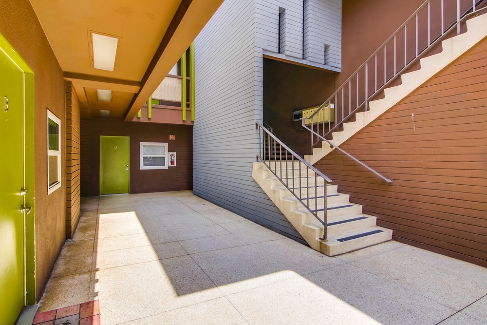 Virtual tour photo 5 of 57 for 1357 Rosecrans St