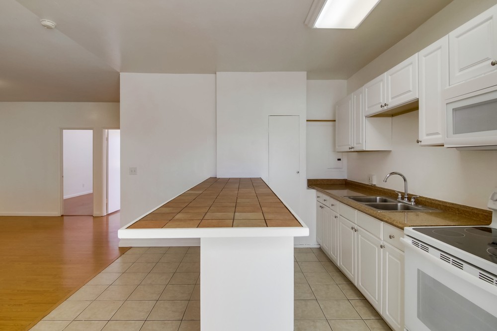 Virtual tour photo 18 of 57 for 1357 Rosecrans St