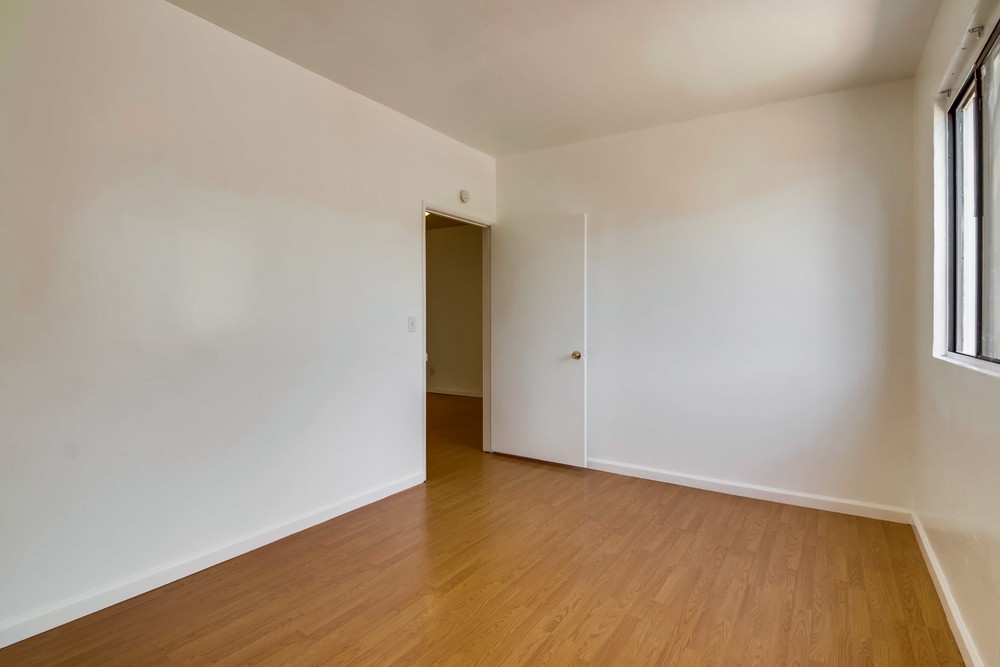 Virtual tour photo 27 of 57 for 1357 Rosecrans St