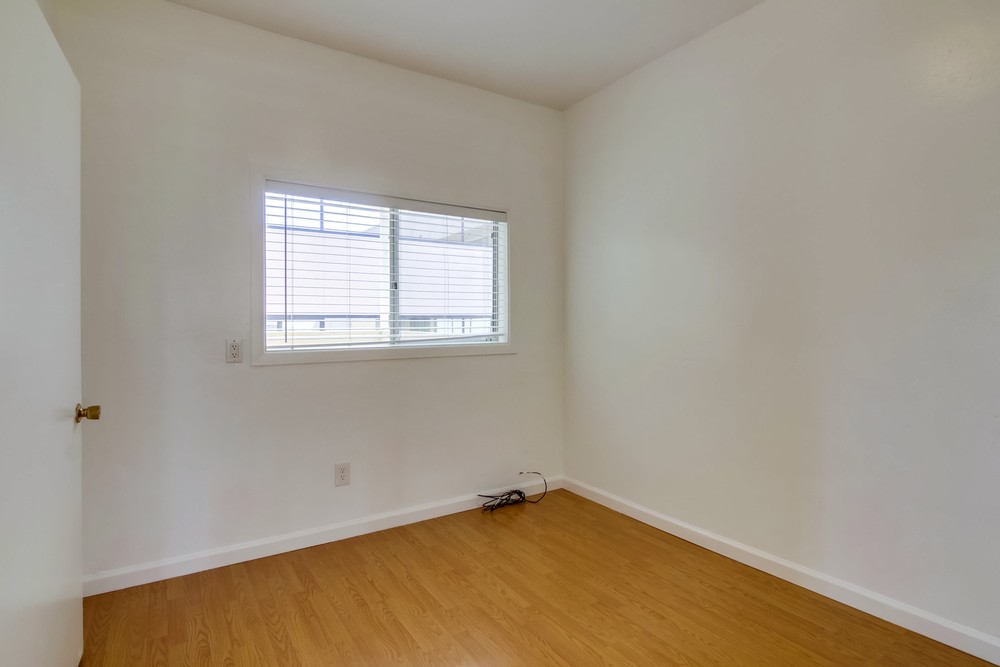 Virtual tour photo 32 of 57 for 1357 Rosecrans St