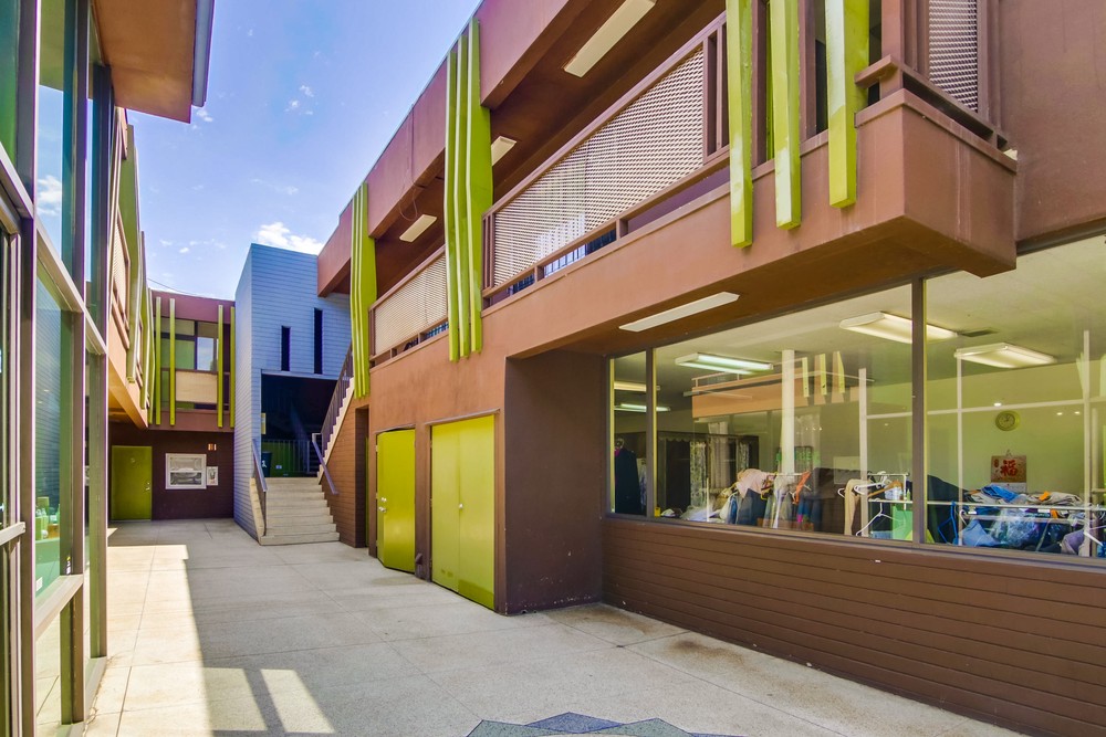 Virtual tour photo 35 of 57 for 1357 Rosecrans St