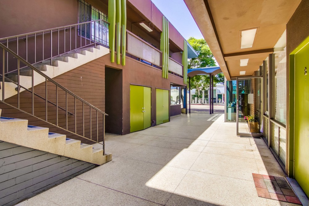 Virtual tour photo 36 of 57 for 1357 Rosecrans St