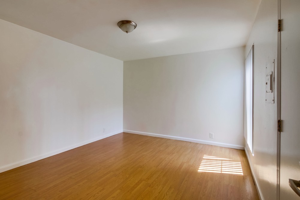 Virtual tour photo 49 of 57 for 1357 Rosecrans St