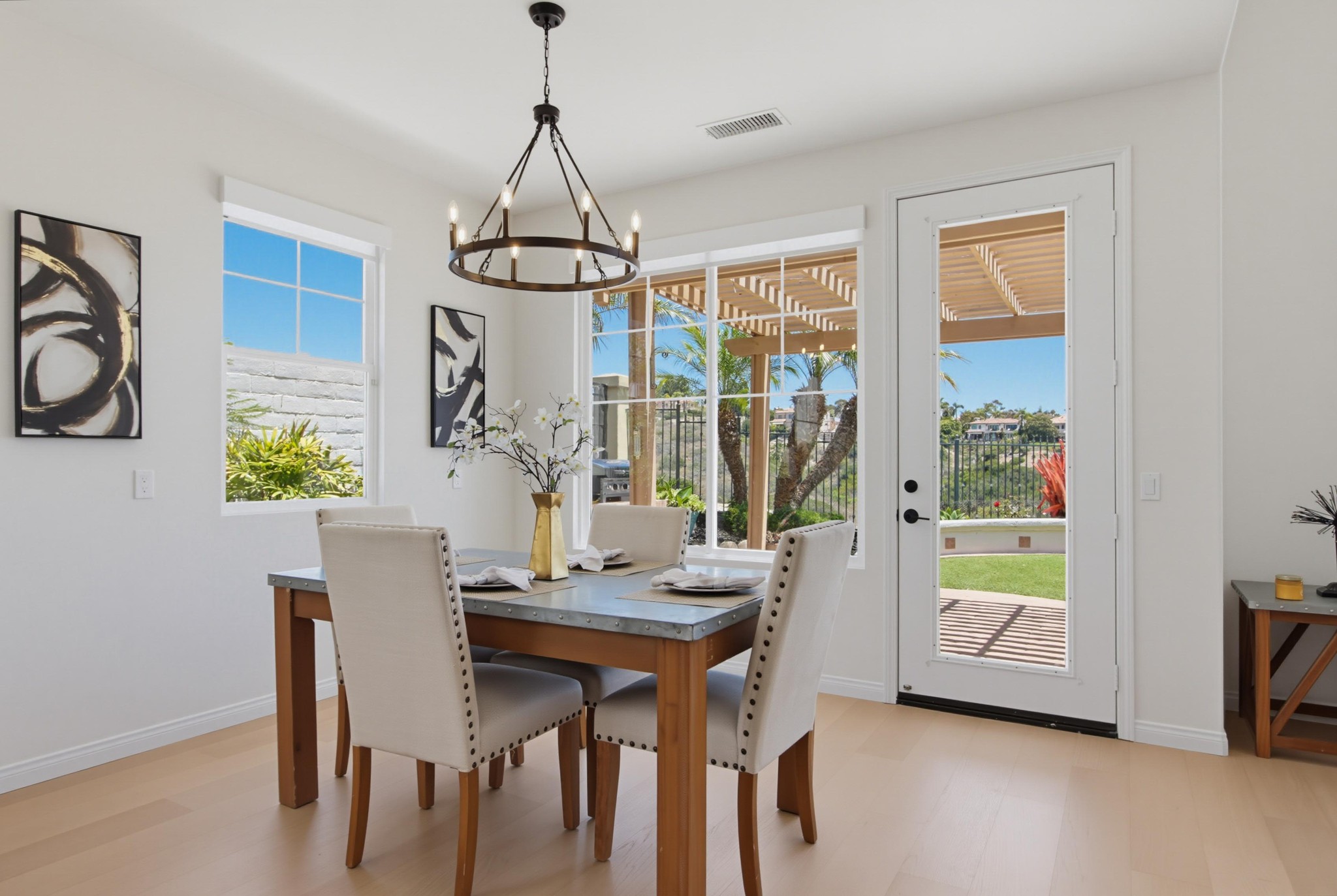 Virtual tour photo 16 of 91 for 1358 Cassins St