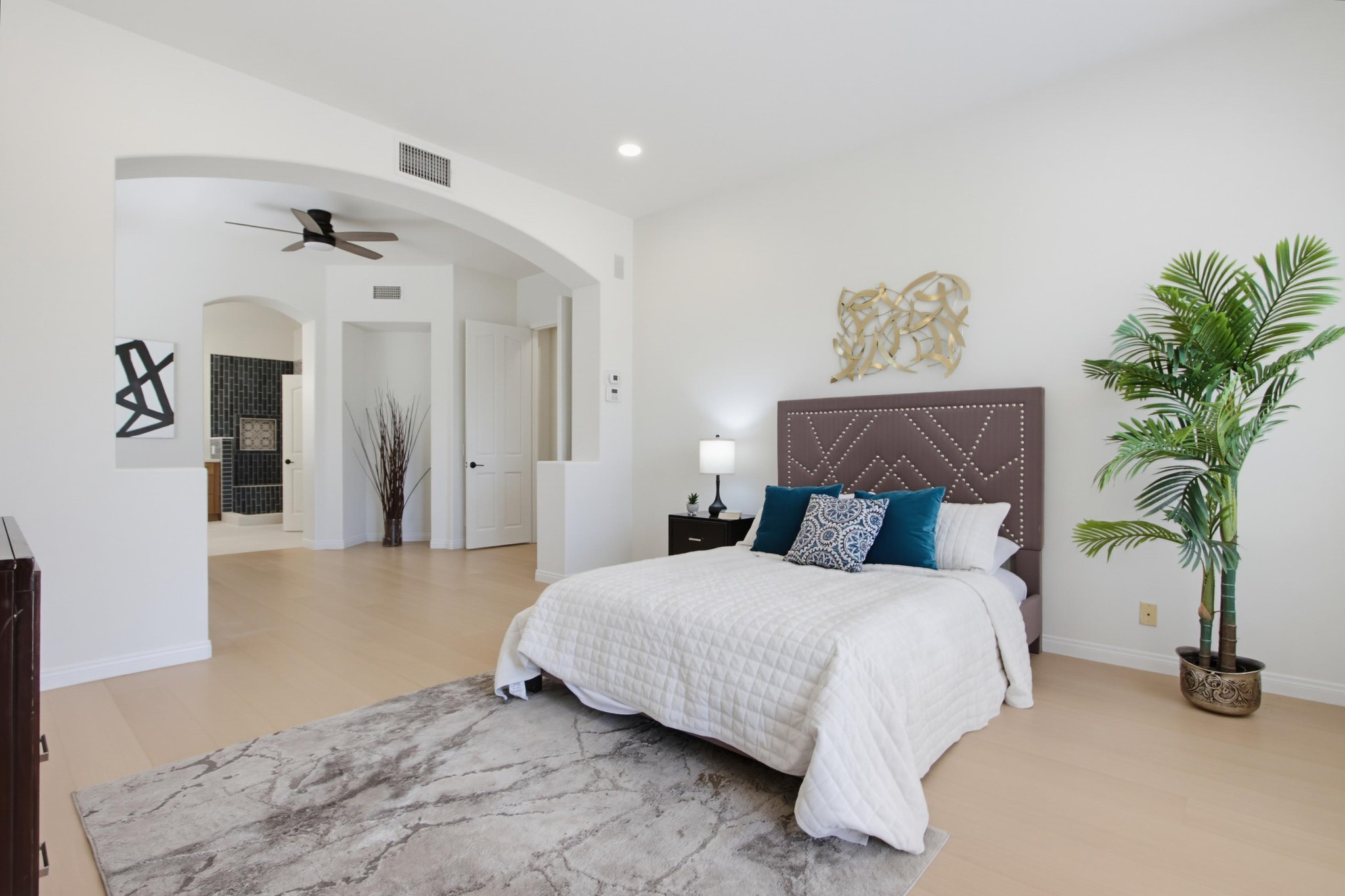 Virtual tour photo 47 of 91 for 1358 Cassins St