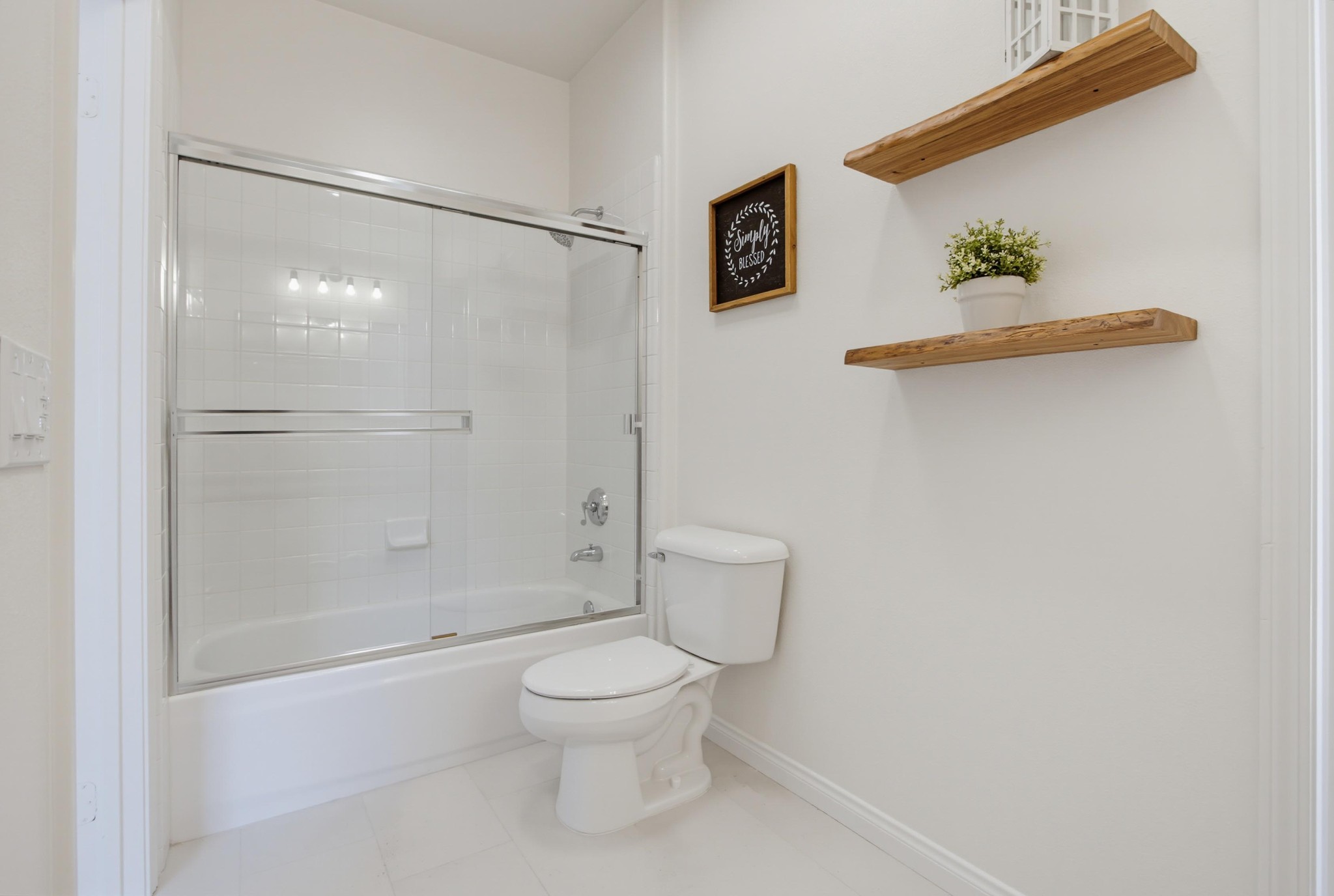 Virtual tour photo 59 of 91 for 1358 Cassins St