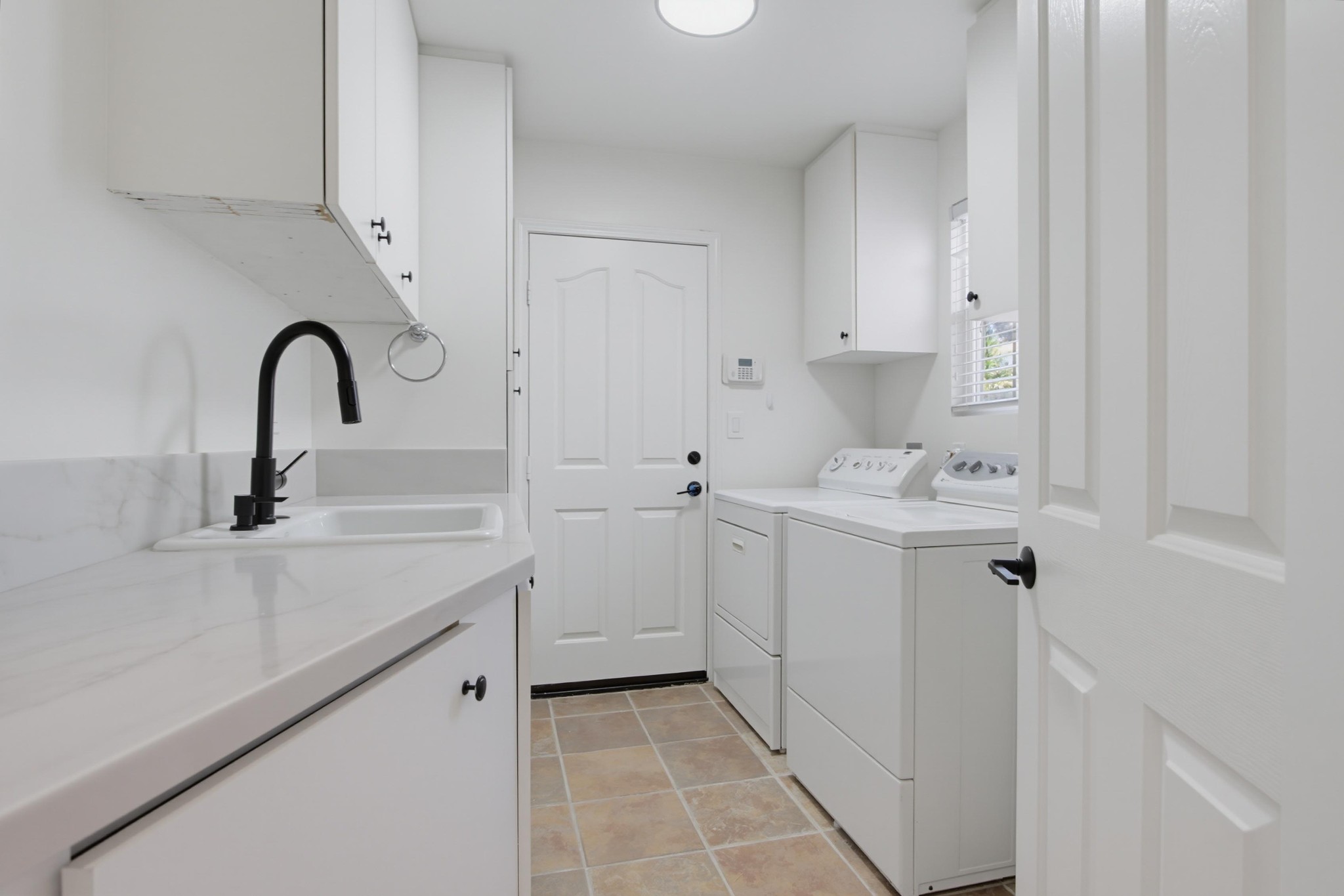 Virtual tour photo 67 of 91 for 1358 Cassins St