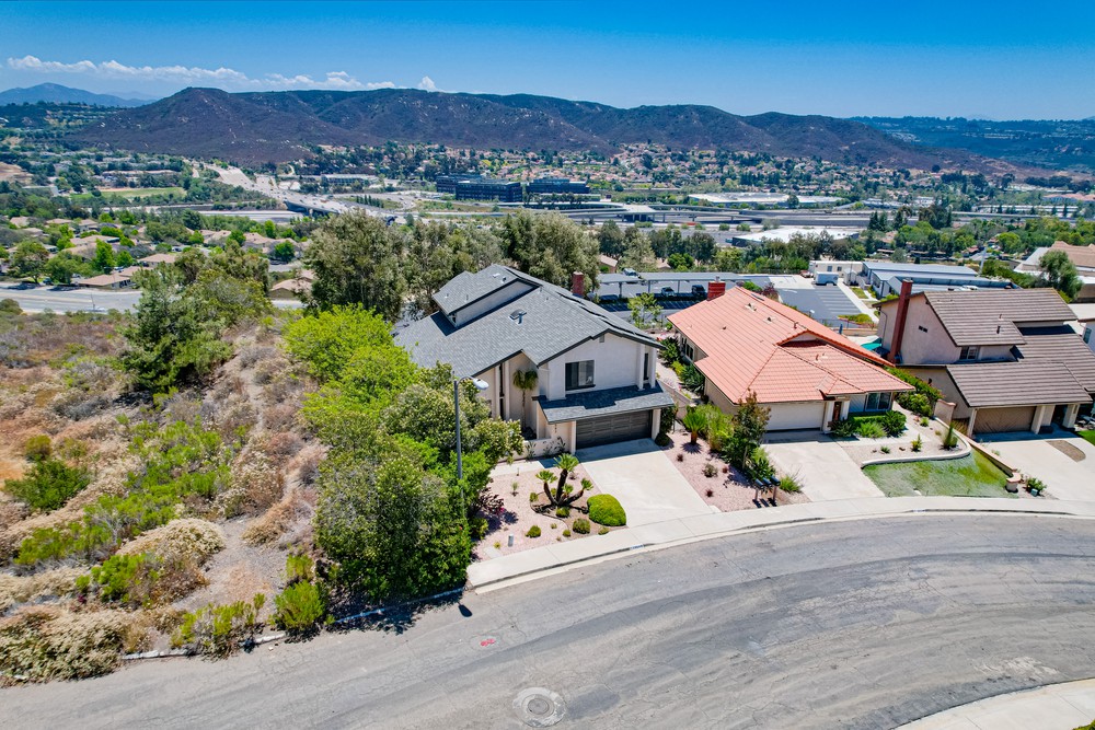 Virtual tour photo 13 of 38 for 13583 Stoney Creek Rd