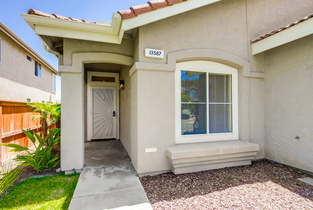 Virtual tour photo 5 of 50 for 13587 Essence Rd