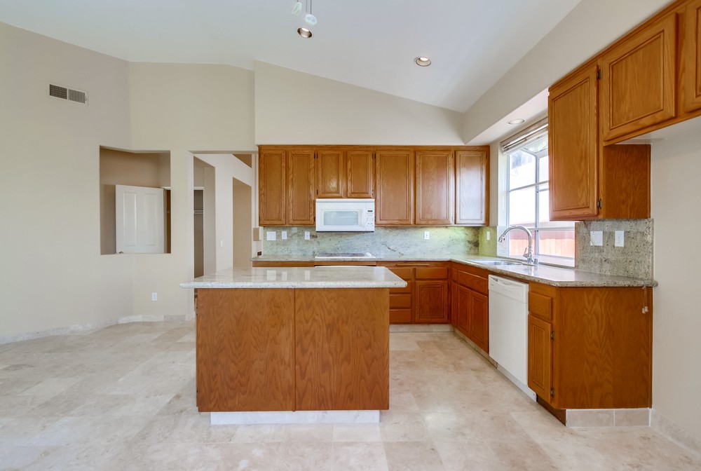 Virtual tour photo 17 of 50 for 13587 Essence Rd
