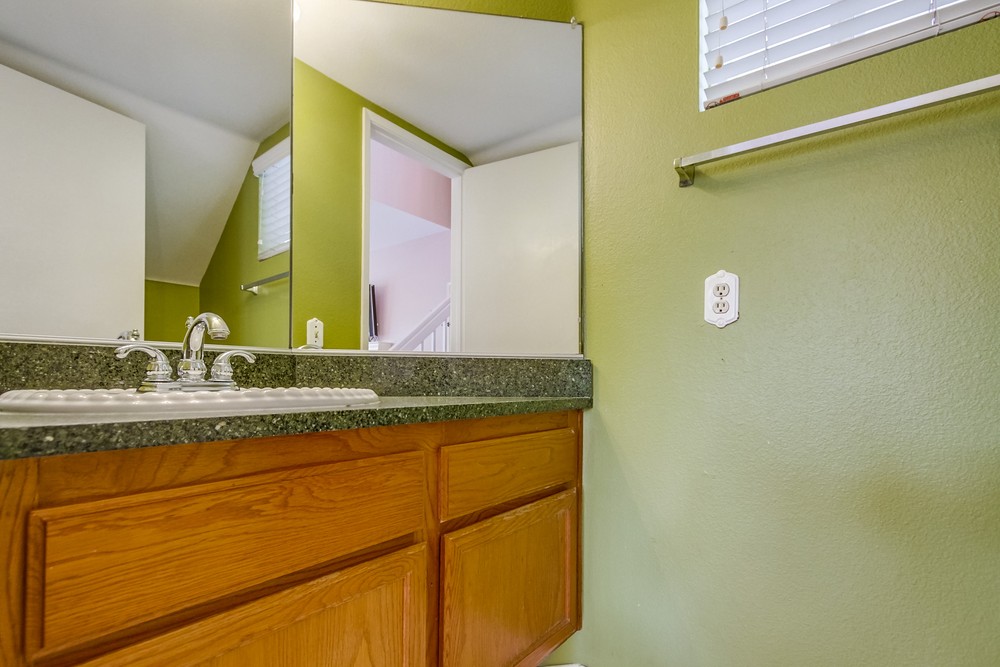 Virtual tour photo 12 of 35 for 13597 Tiverton Rd