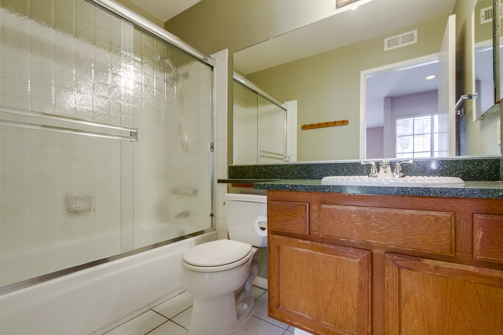 Virtual tour photo 14 of 35 for 13597 Tiverton Rd
