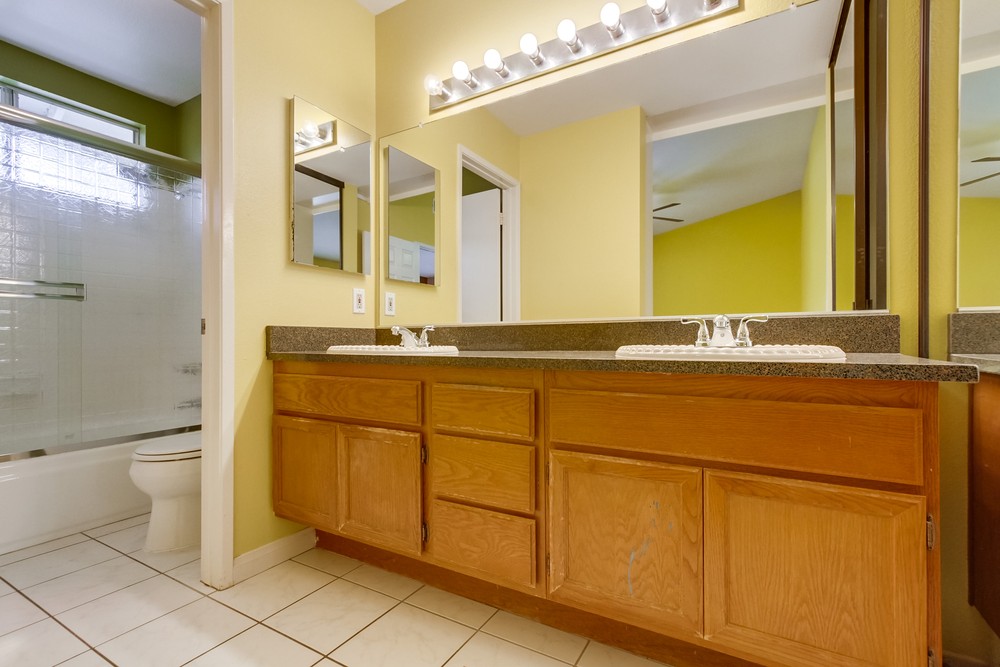Virtual tour photo 25 of 35 for 13597 Tiverton Rd