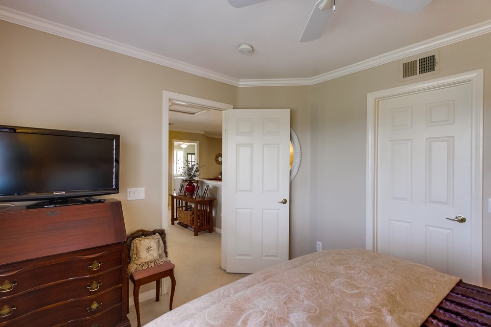 Virtual tour photo 59 of 75 for 13609 Grosse Point